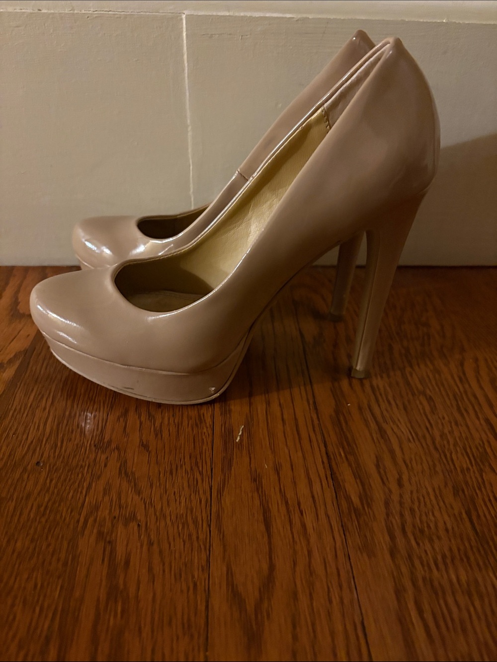 Nude glossy Platform high heels